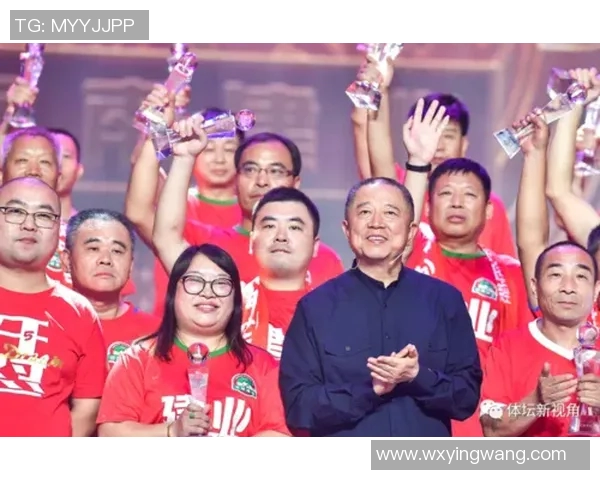 新疆足球明星巴力年薪揭秘引发球迷热议与关注