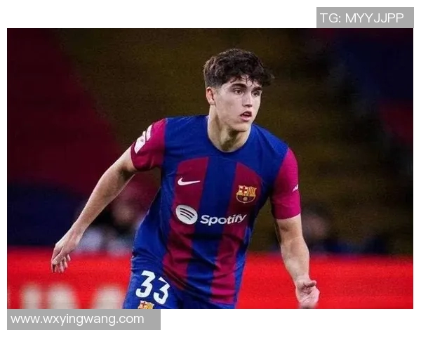 足球明星鹰眼背后的传奇故事与他在绿茵场上的辉煌成就揭秘